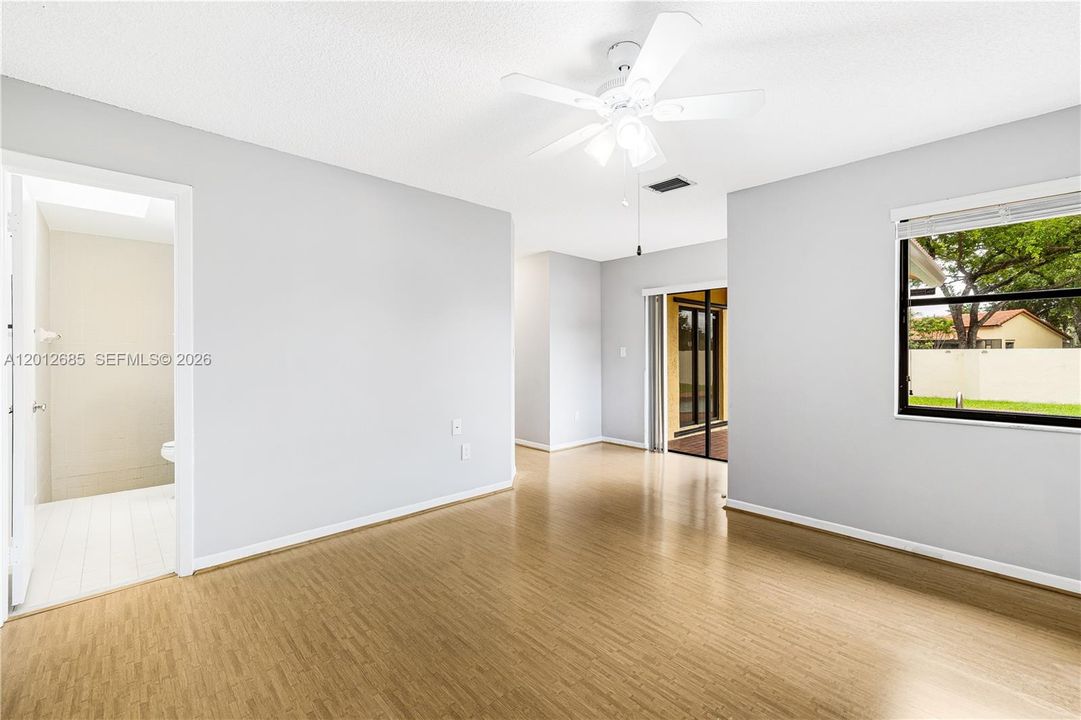 В аренду: $3,685 (2 спален, 2 ванн, 1058 Квадратных фут)
