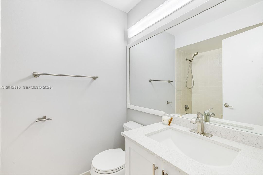 В аренду: $3,685 (2 спален, 2 ванн, 1058 Квадратных фут)