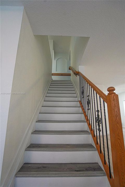 В аренду: $5,000 (5 спален, 3 ванн, 2626 Квадратных фут)