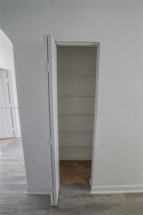 В аренду: $5,000 (5 спален, 3 ванн, 2626 Квадратных фут)