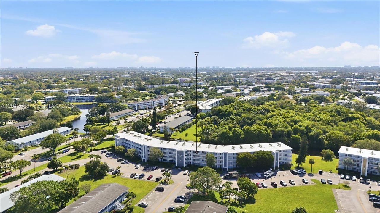 На продажу: $95,000 (1 спален, 2 ванн, 738 Квадратных фут)