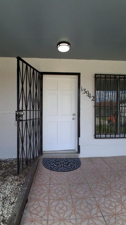 Activo con contrato: $259,000 (2 camas, 2 baños, 998 Pies cuadrados)