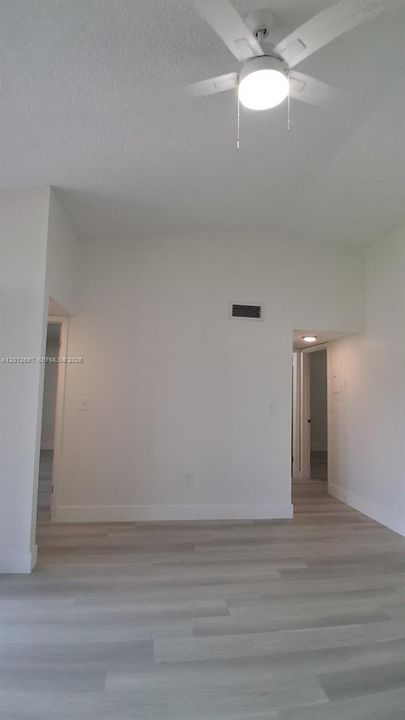 Activo con contrato: $259,000 (2 camas, 2 baños, 998 Pies cuadrados)