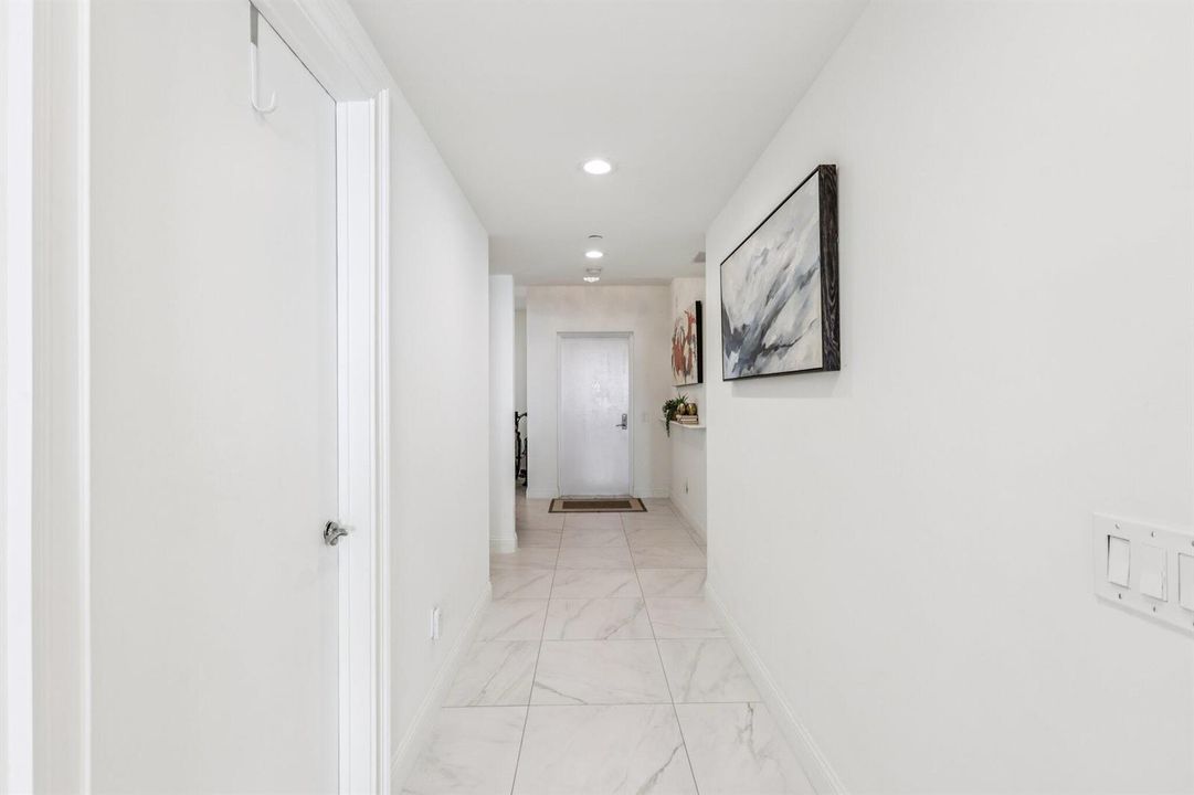 23-web-or-mls-Lake Shore Dr 2008-S0710-0