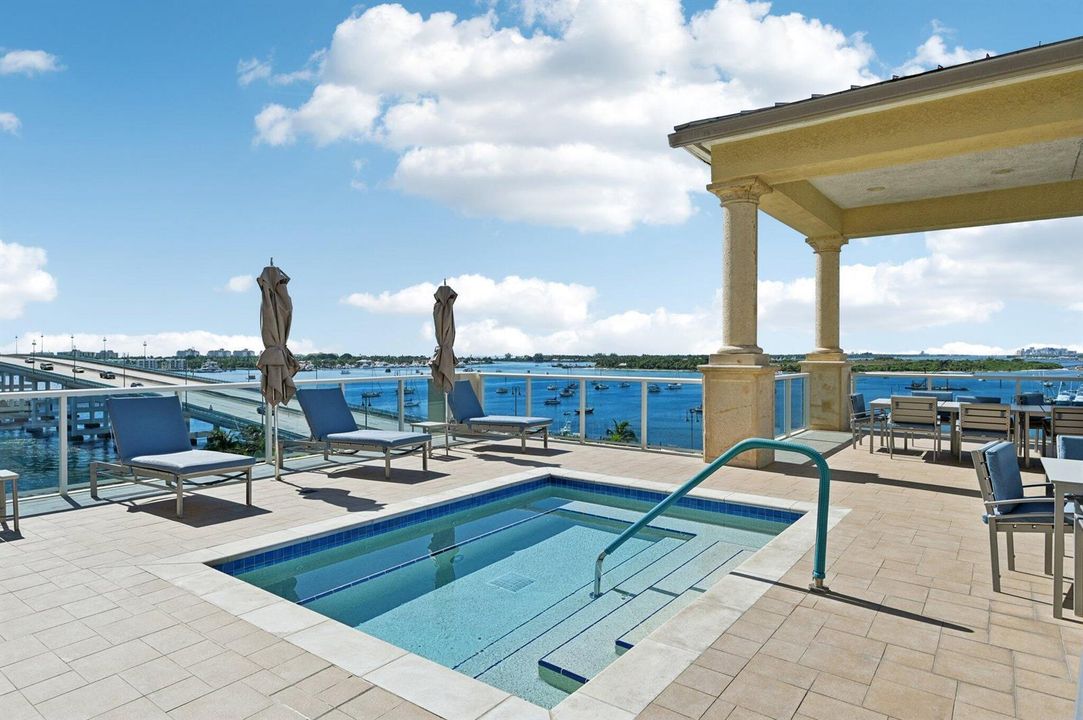 48-web-or-mls-Lake Shore Dr-L1508-[resho