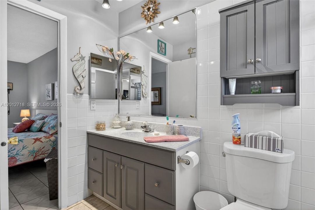 For Sale: $89,500 (1 beds, 1 baths, 680 Square Feet)