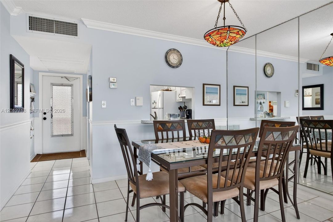For Sale: $89,500 (1 beds, 1 baths, 680 Square Feet)