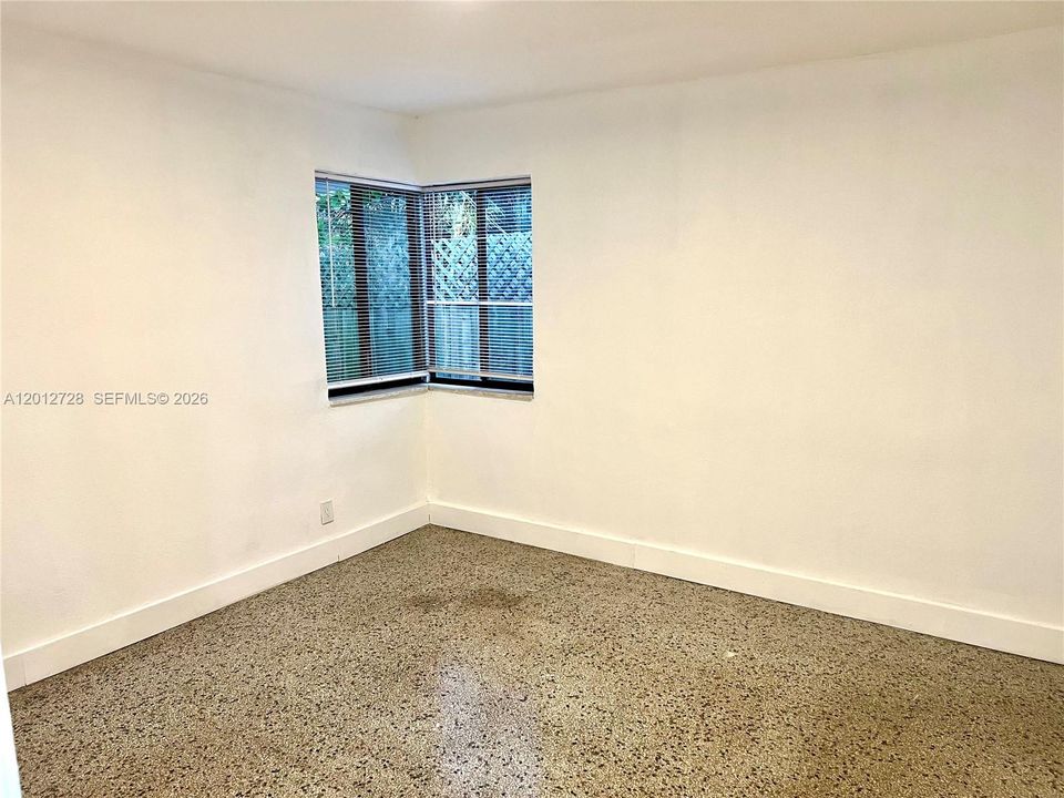 В аренду: $3,000 (2 спален, 1 ванн, 1036 Квадратных фут)