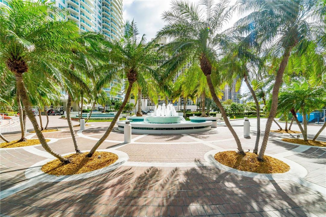 For Sale: $1,495,000 (2 beds, 2 baths, 1800 Square Feet)