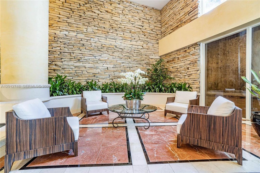 For Sale: $1,495,000 (2 beds, 2 baths, 1800 Square Feet)