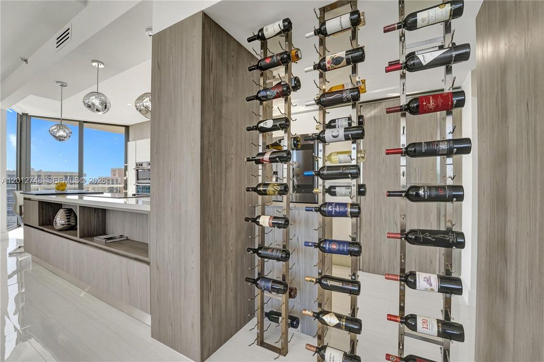For Sale: $1,495,000 (2 beds, 2 baths, 1800 Square Feet)