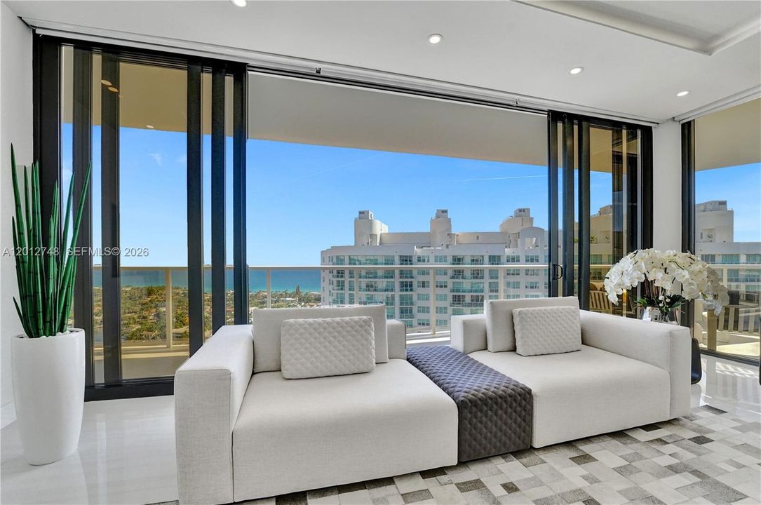 For Sale: $1,495,000 (2 beds, 2 baths, 1800 Square Feet)