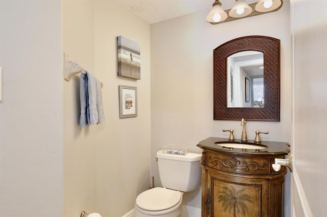2465 S Atlantic Ave 401 Powder Room