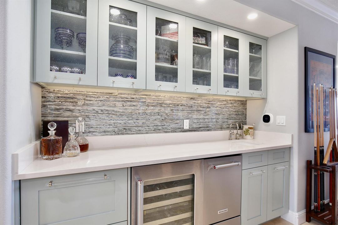2465 S Atlantic Ave 401 Beverage Center