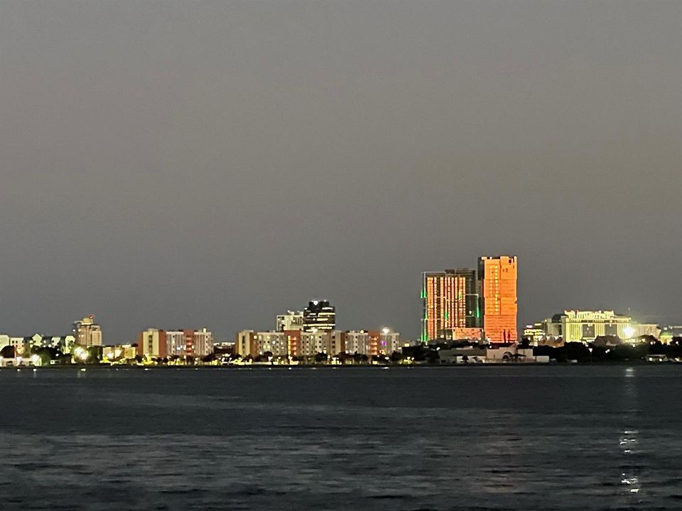 N shore Night