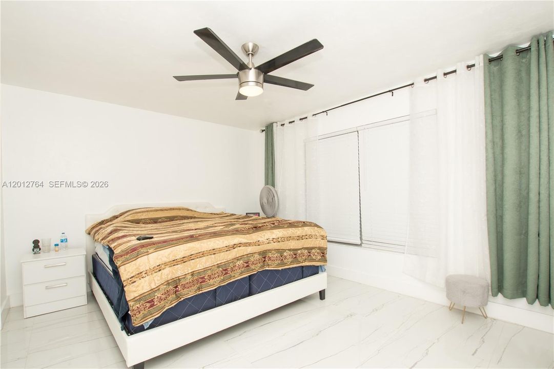 En Venta: $272,900 (3 camas, 2 baños, 0 Pies cuadrados)