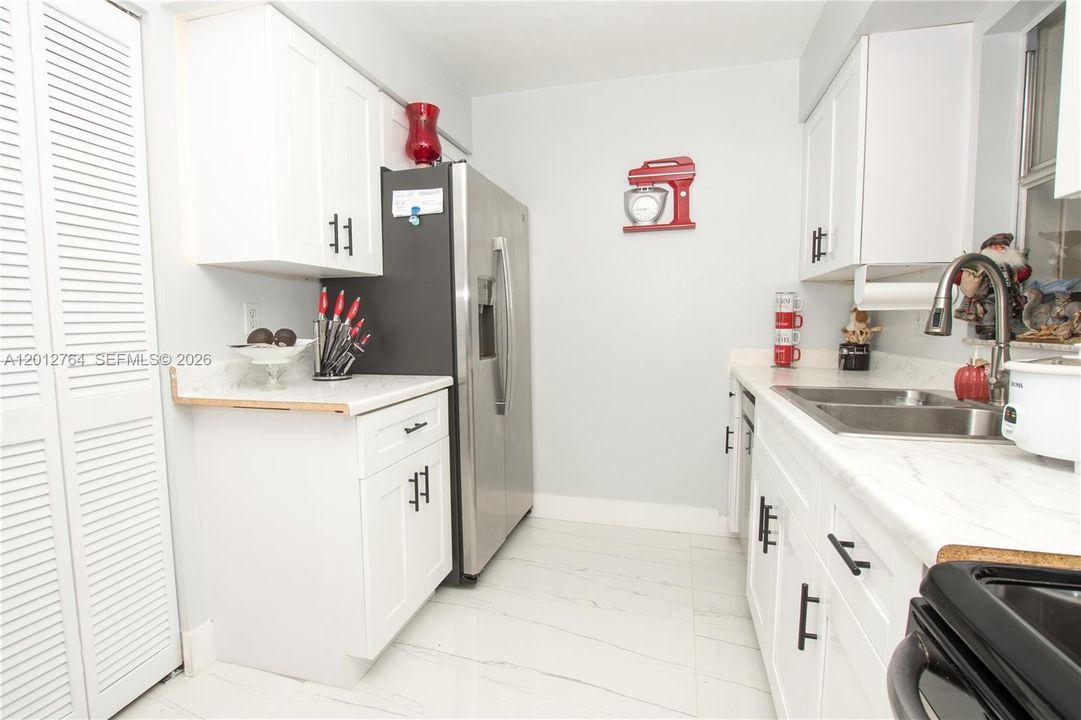En Venta: $272,900 (3 camas, 2 baños, 0 Pies cuadrados)