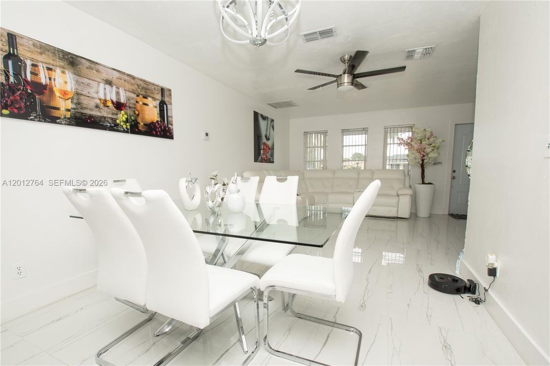 En Venta: $272,900 (3 camas, 2 baños, 0 Pies cuadrados)