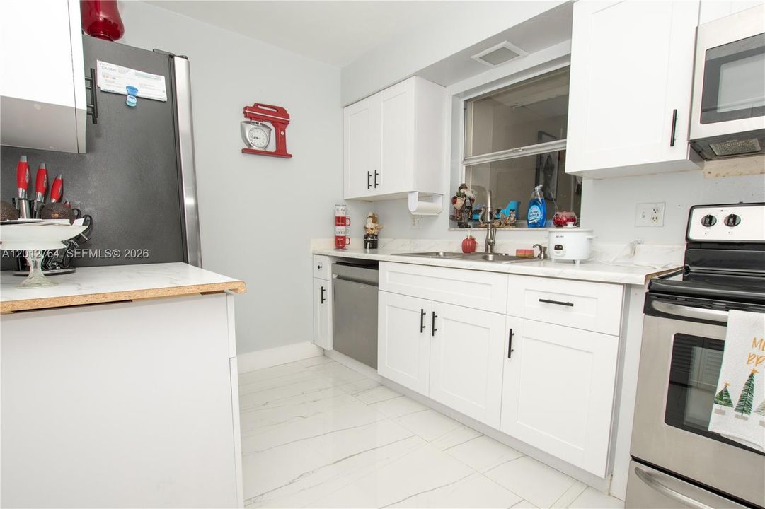 En Venta: $272,900 (3 camas, 2 baños, 0 Pies cuadrados)