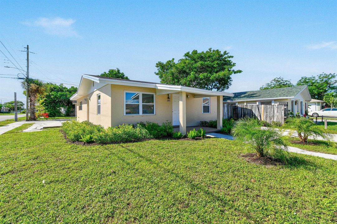 1301W25thSt(5)
