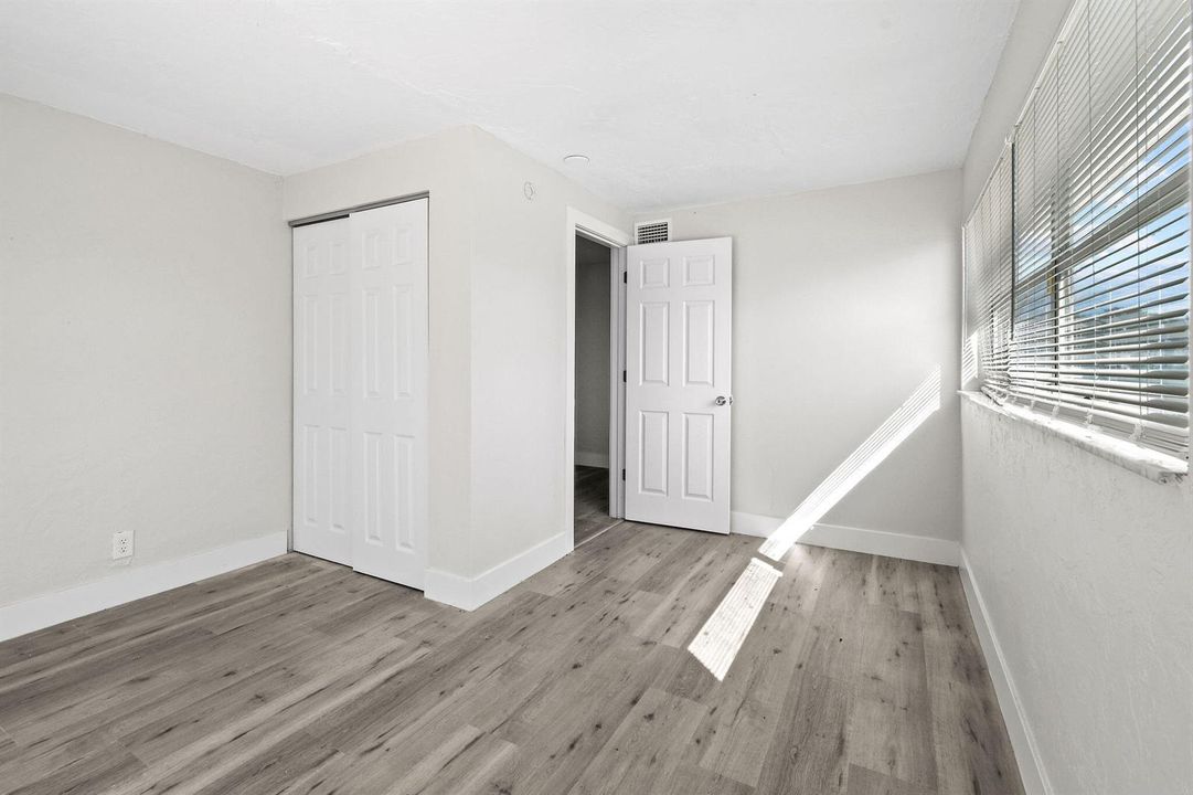 1301W25thSt(30)