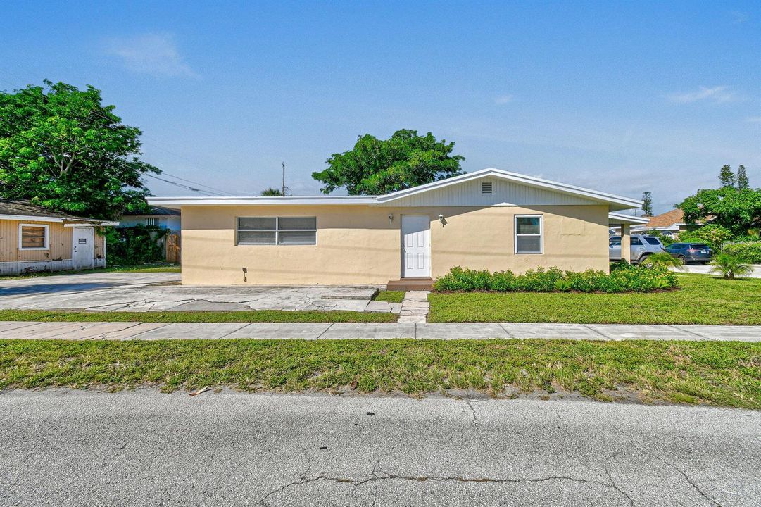 1301W25thSt(38)