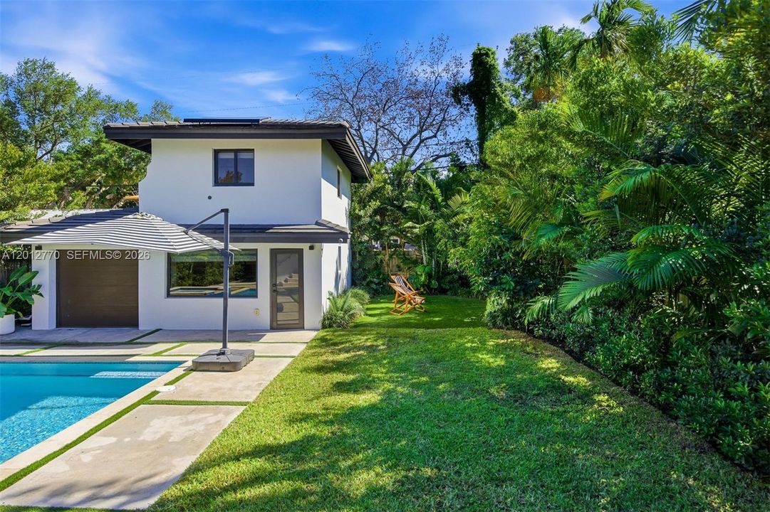En Renta: $15,500 (5 camas, 4 baños, 2324 Pies cuadrados)