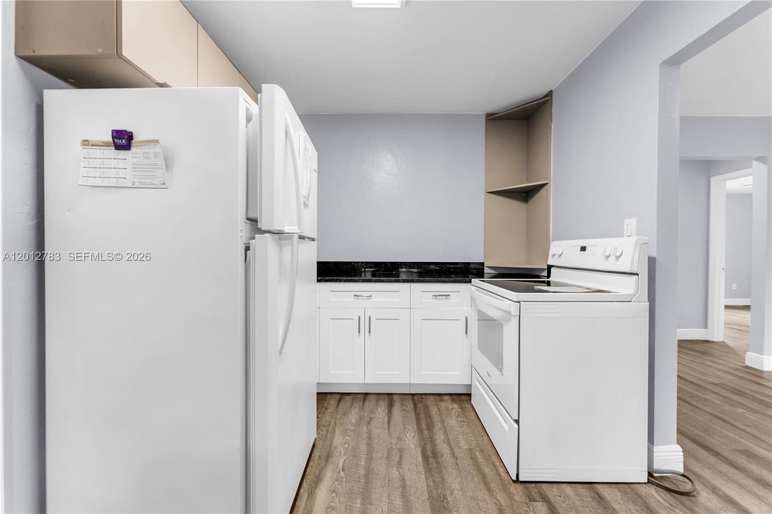 For Sale: $449,000 (2 beds, 1 baths, 1064 Square Feet)