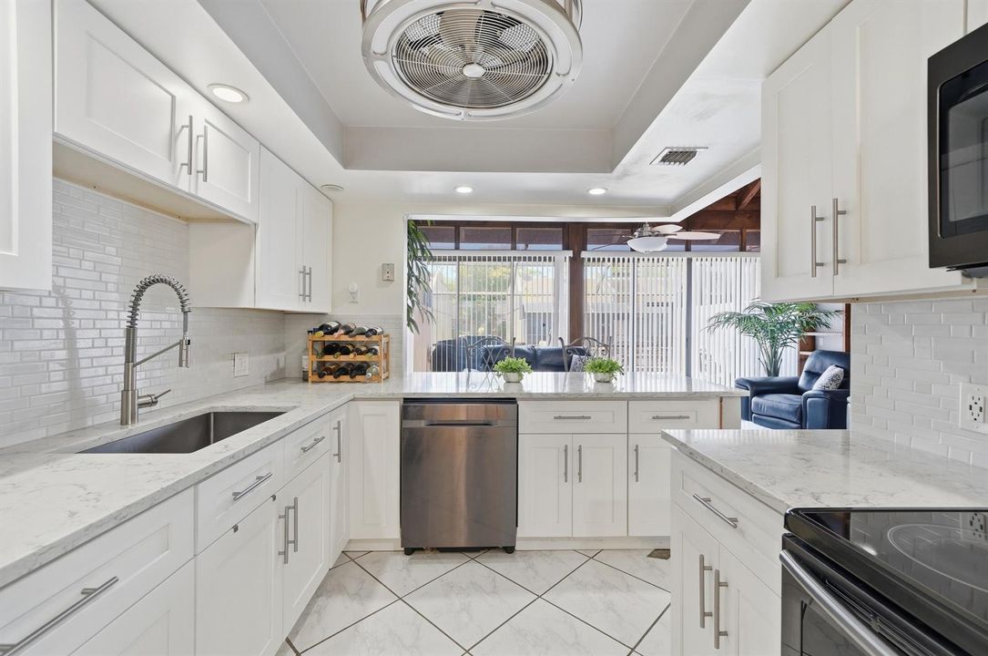 Full Kitchen