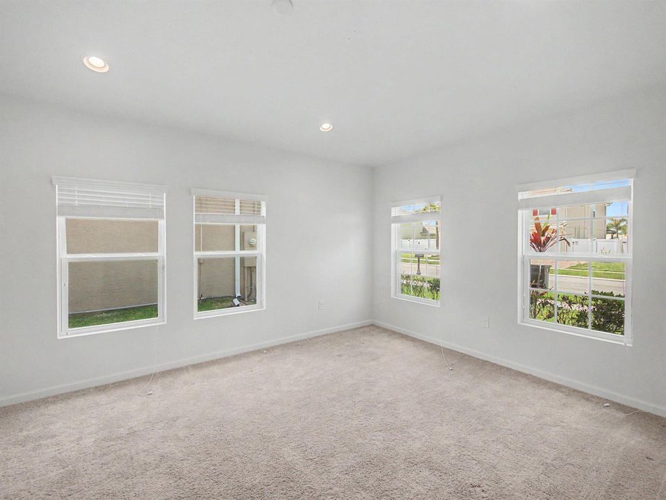 Flex Room