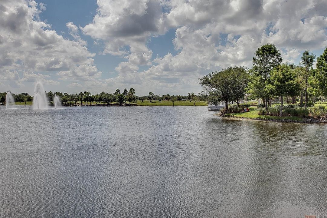15 Tradition Lake