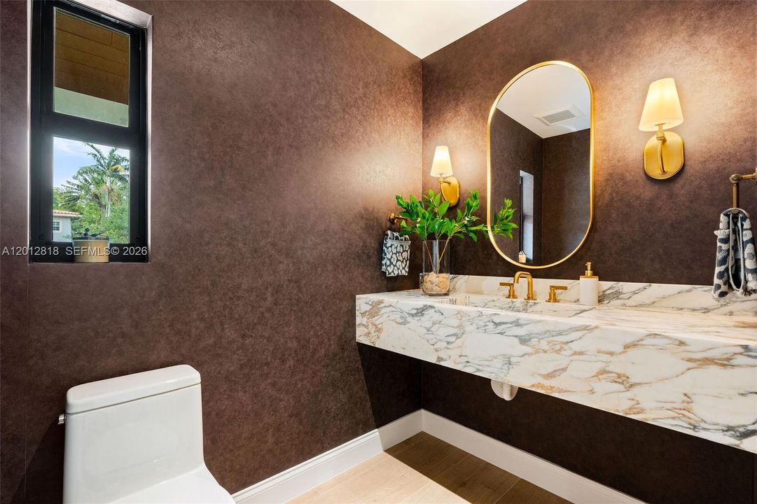 powder room