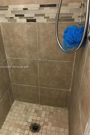 For Sale: $169,900 (2 beds, 2 baths, 800 Square Feet)
