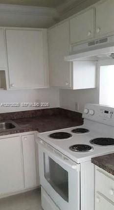 For Sale: $169,900 (2 beds, 2 baths, 800 Square Feet)