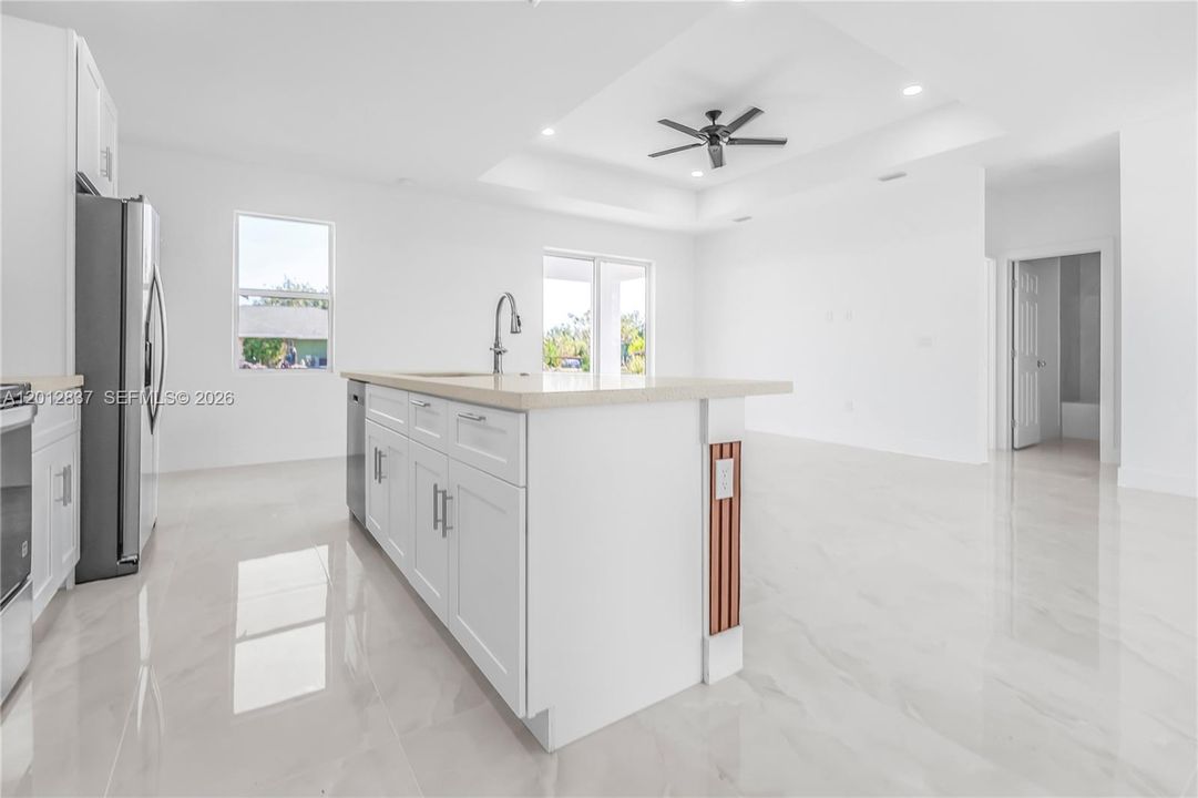 待售: $324,900 (3 贝兹, 2 浴室, 1357 平方英尺)