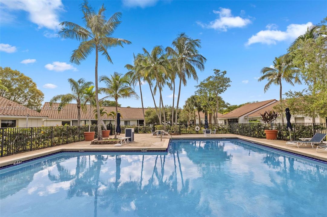 En Venta: $699,000 (3 camas, 2 baños, 1495 Pies cuadrados)
