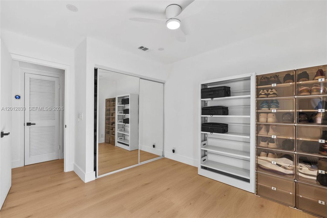 En Venta: $699,000 (3 camas, 2 baños, 1495 Pies cuadrados)