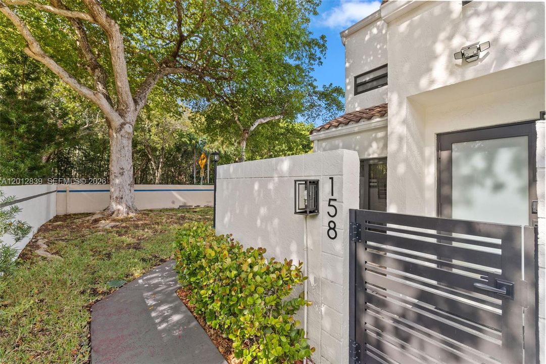 En Venta: $699,000 (3 camas, 2 baños, 1495 Pies cuadrados)