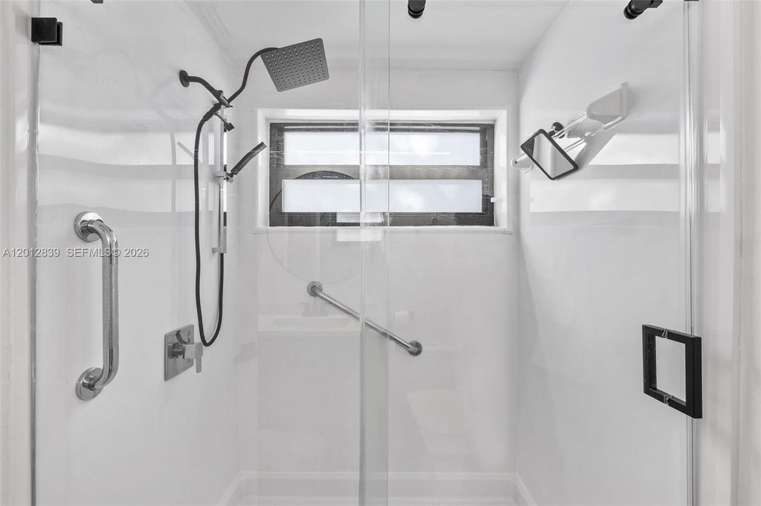 En Venta: $699,000 (3 camas, 2 baños, 1495 Pies cuadrados)