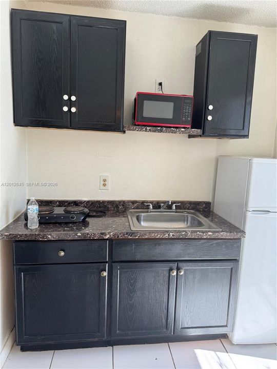 For Rent: $1,050 (0 beds, 1 baths, 0 Square Feet)
