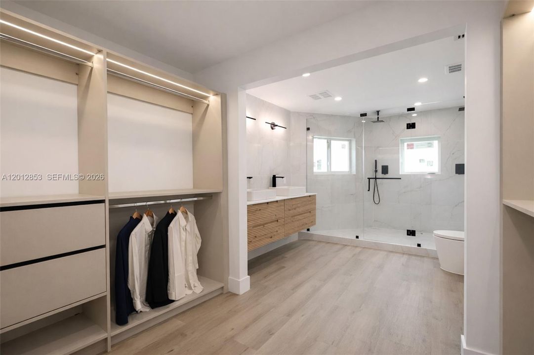 For Rent: $7,850 (3 beds, 3 baths, 1823 Square Feet)