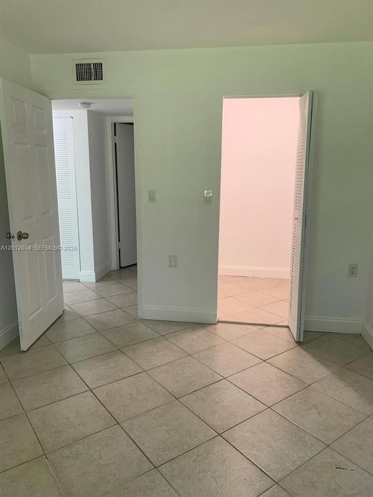 Activo con contrato: $129,900 (2 camas, 1 baños, 708 Pies cuadrados)