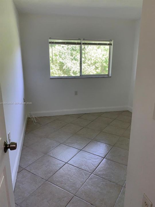 Activo con contrato: $129,900 (2 camas, 1 baños, 708 Pies cuadrados)