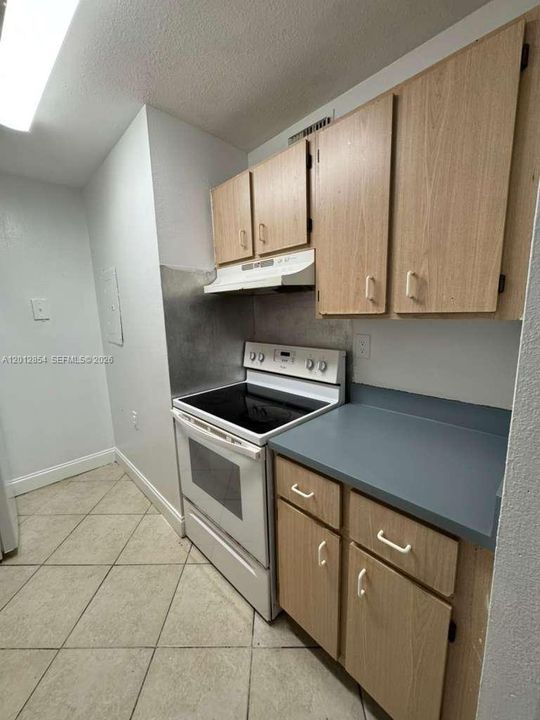 Activo con contrato: $129,900 (2 camas, 1 baños, 708 Pies cuadrados)