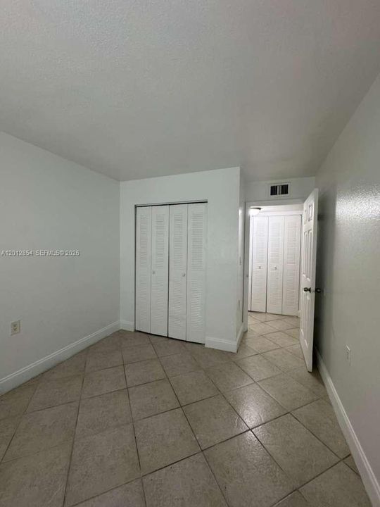 Activo con contrato: $129,900 (2 camas, 1 baños, 708 Pies cuadrados)