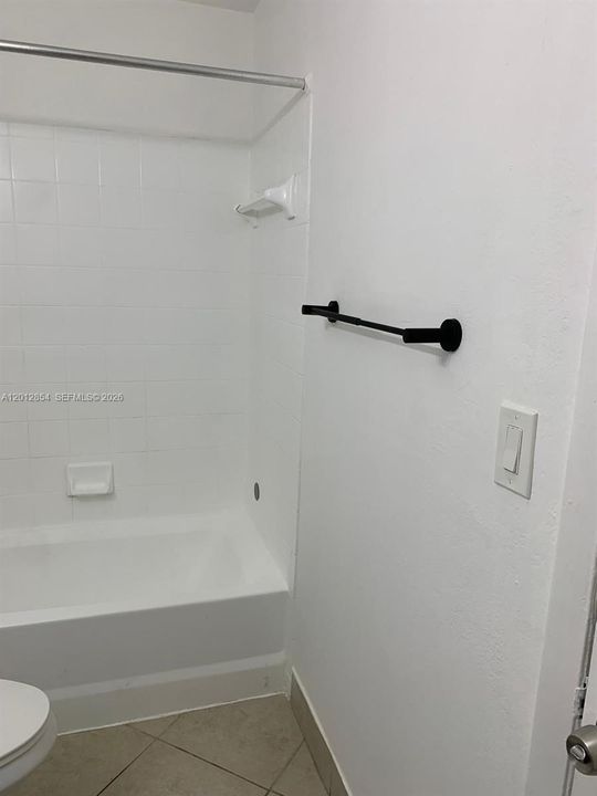 Activo con contrato: $129,900 (2 camas, 1 baños, 708 Pies cuadrados)