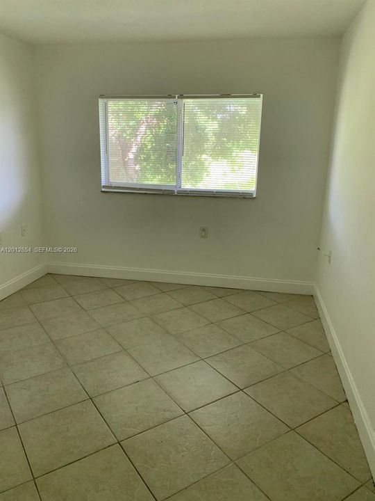 Activo con contrato: $129,900 (2 camas, 1 baños, 708 Pies cuadrados)