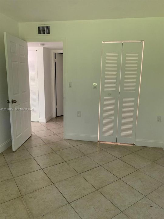 Activo con contrato: $129,900 (2 camas, 1 baños, 708 Pies cuadrados)