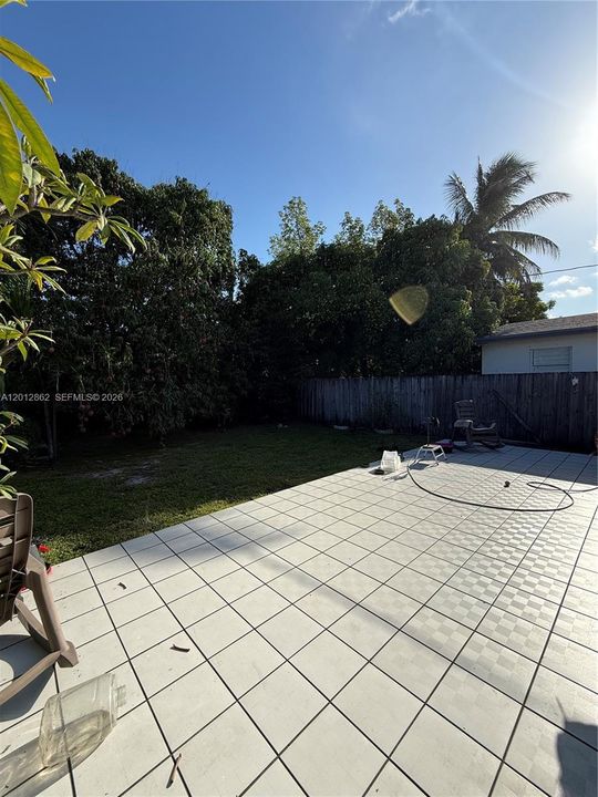 For Sale: $592,000 (3 beds, 2 baths, 1000 Square Feet)