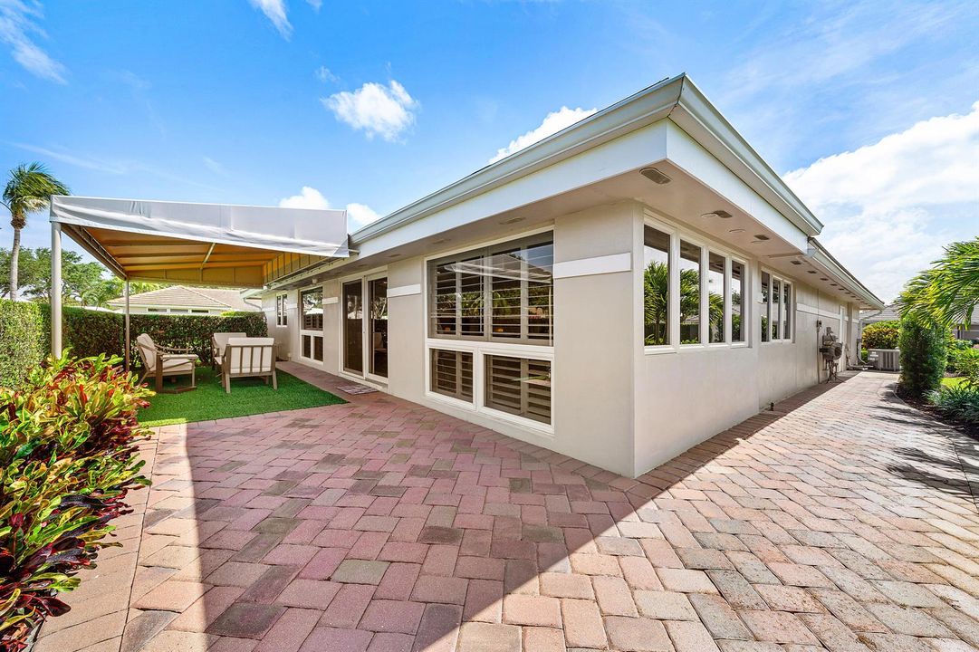 036-11609NorthLakeDrive-BoyntonBeach-FL-